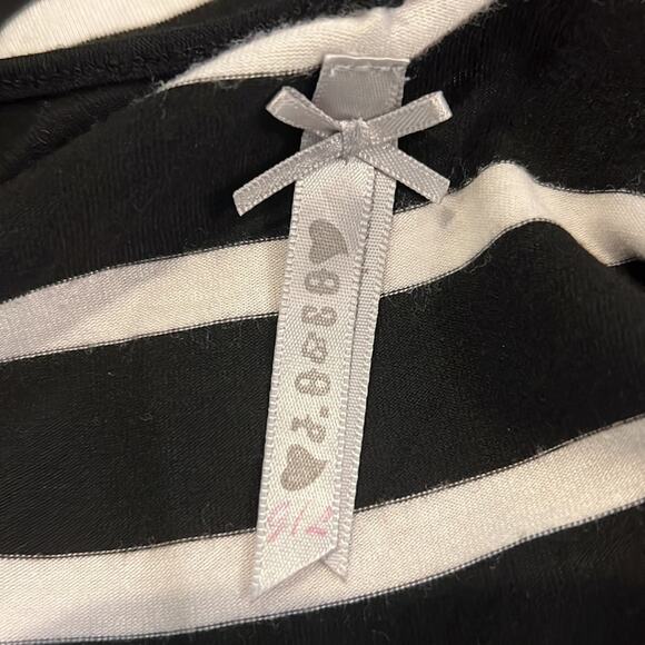 Black and White Striped Maxi Dress - Size M - Picture 7 of 9